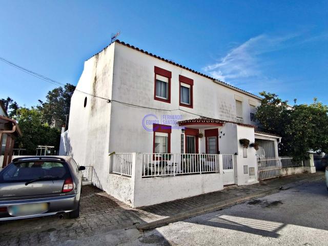 Moradia Geminada em S. B. de Messines Oportunidade Imperdível!