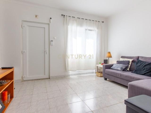 Moradia Geminada remodelada T3