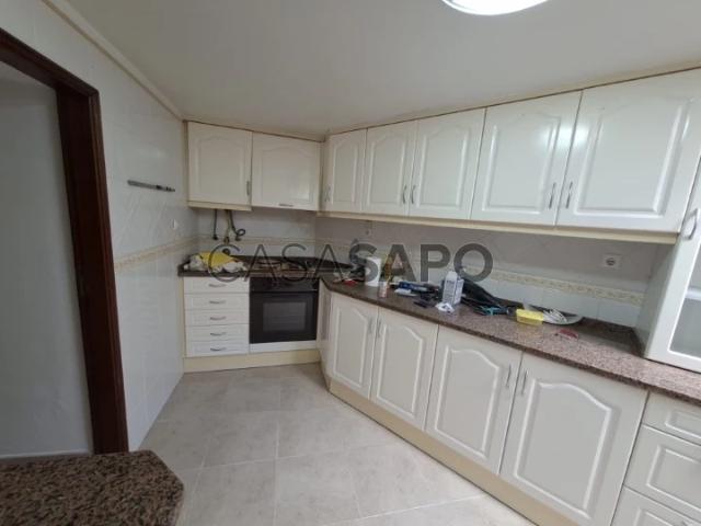 Moradia Geminada T4 Duplex para alugar em Torres Novas