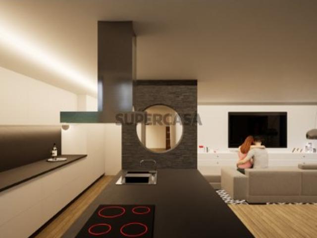 Moradia geminada T4 em Loureiro