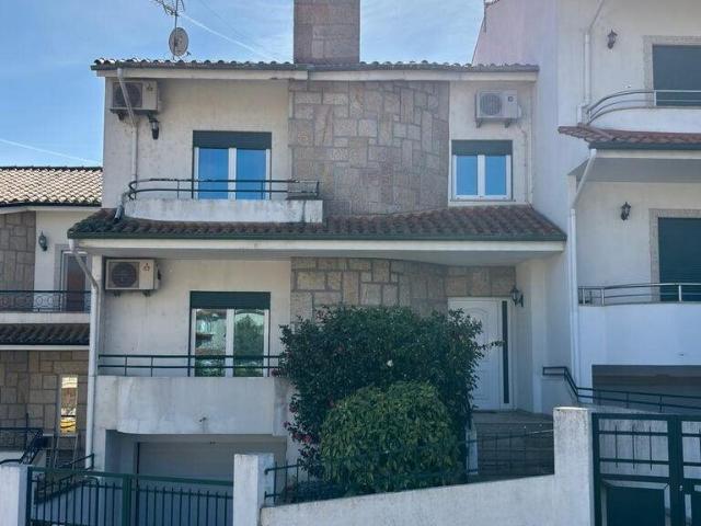 Moradia geminada T4 em Santa Maria Maior de 151,85 m² 151m² Santa Maria Maior