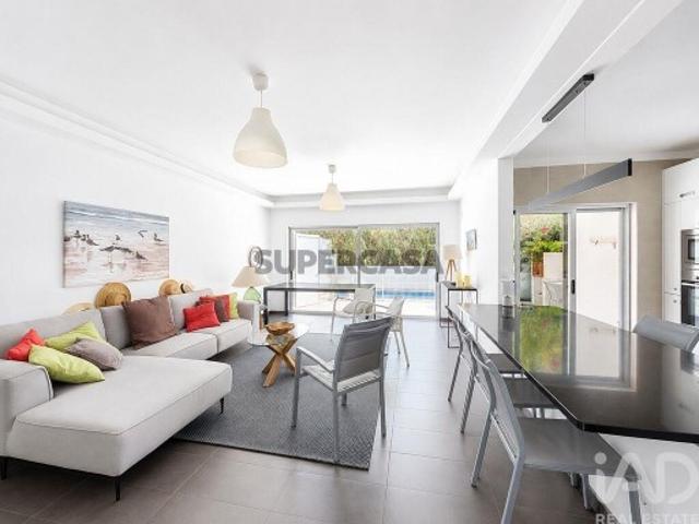 Moradia geminada T4 em Vila Nova de Cacela de 150 m²