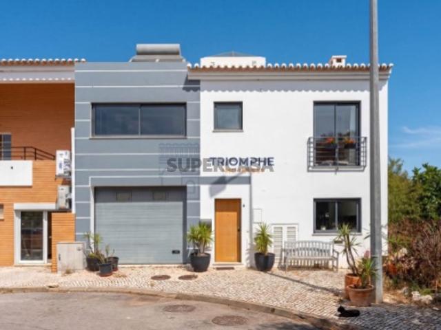Moradia Geminada T4 Sargaçal