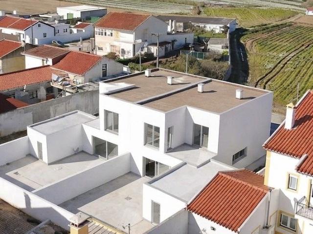 Moradia Geminada T4 Venda em Atouguia da Baleia,Peniche 167m² Atouguia Da Baleia