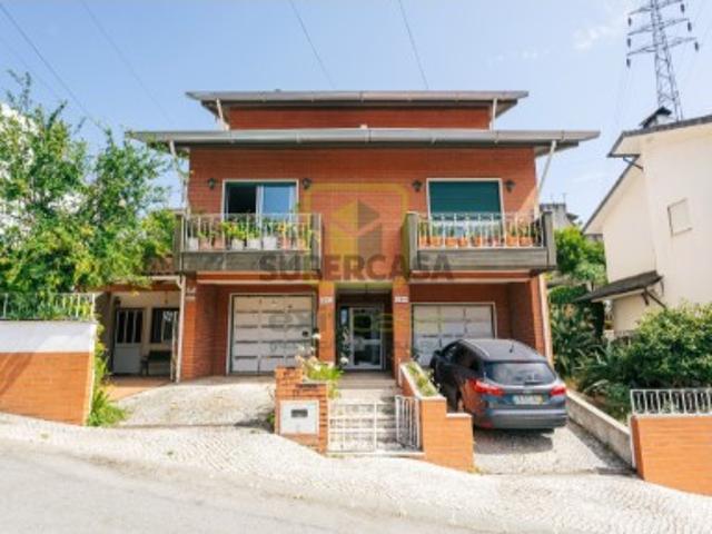 Moradia Geminada T4 Venda em Santo António dos Olivais,Coimbra