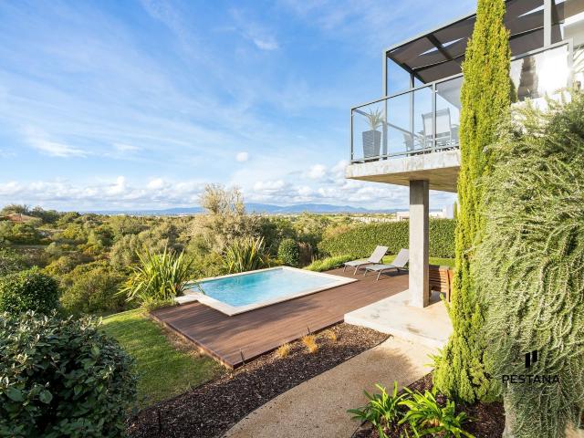 Moradia geminada T1+2 com piscina no Pestana Valley Nature V. 155m² Lagoa e Carvoeiro