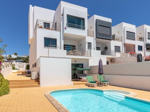 Moradia geminada T2 com vistas sobre o rio em Ferragudo 218m² Ferragudo