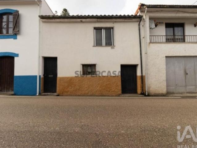 Moradia geminada T2 em Poiares de 126 m²