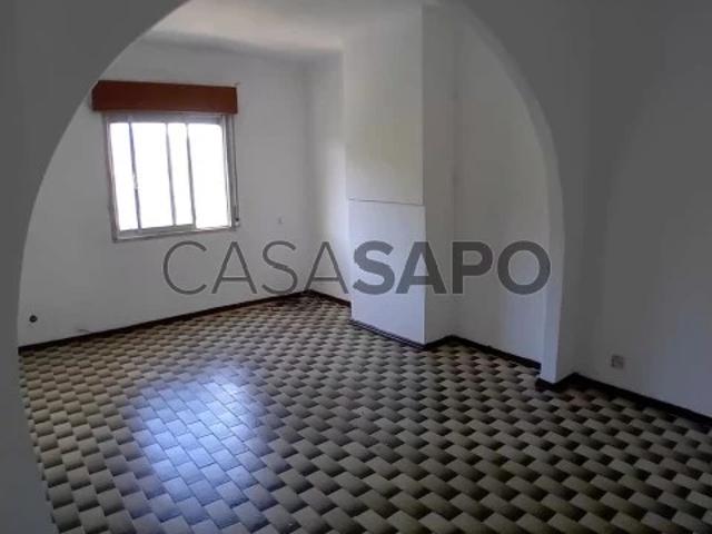 Moradia Geminada T2 para alugar em Vila de Rei