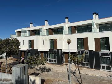 MORADIA T3+1|LOURES|GARAGEM|TERRAÇO
