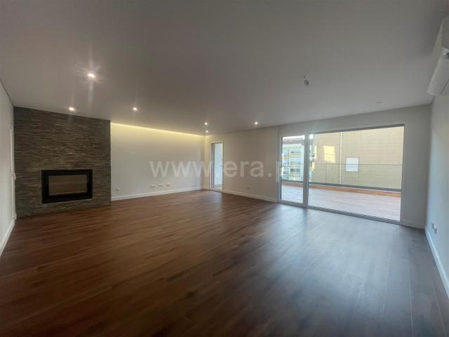 Moradia Geminada T3 | Marques de Pombal 207m² Leiria, Pousos, Barreira e Cortes