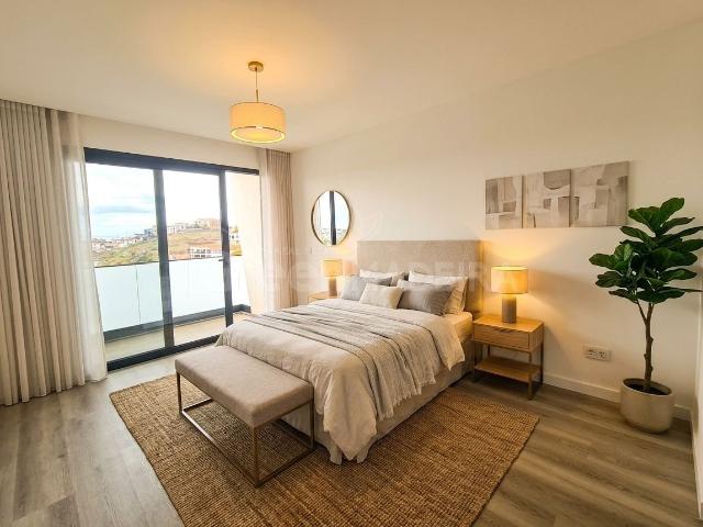 Moradia Geminada T3 Nova Pico dos Barcelos 238m² Santo António Funchal
