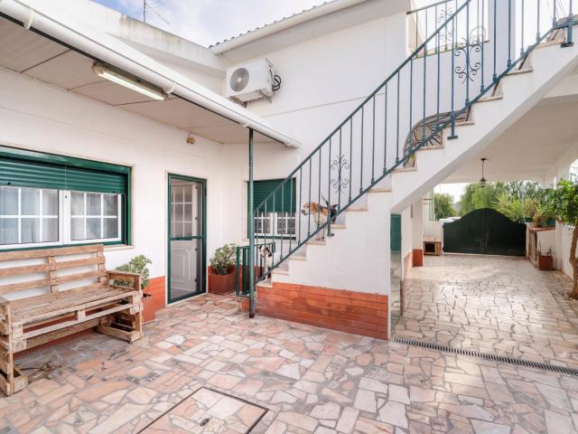 Moradia Geminada T3 c/ aproveitamento do sótão 135m² Riachos