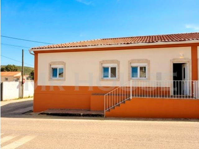 Moradia Geminada T3 | Candeeiros Benedita