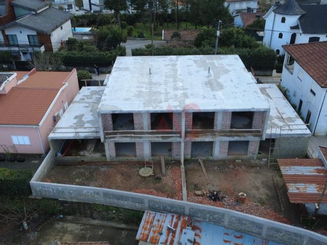 Moradia Geminada T3 | Caramos, Felgueiras 170m² Macieira da Lixa e Caramos