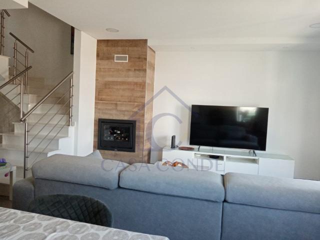 Moradia Geminada T3 C/garagem como Nova 155m² Quinta Do Conde