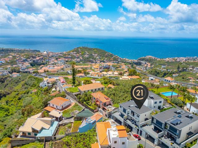 Moradia Geminada T3 com Garagem em Câmara de Lobos 122m² Câmara De Lobos