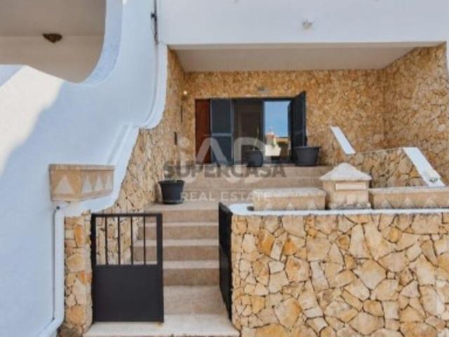Moradia geminada T3 em Montenegro de 144,1 m²