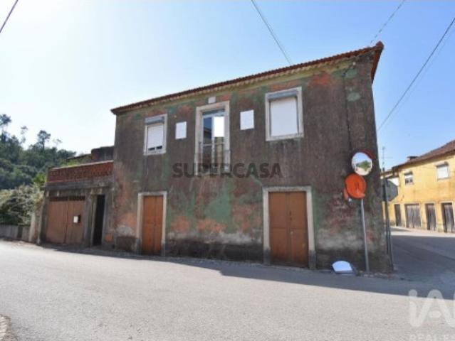 Moradia geminada T3 em Cumeeira de 60 m²