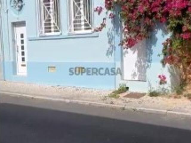 Moradia geminada T3 em Faro de 91 m²