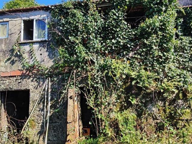 Moradia geminada T3 em Loivo de 142 m²