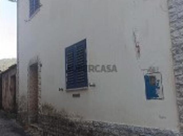 Moradia geminada T3 em Lorvão de 184 m²