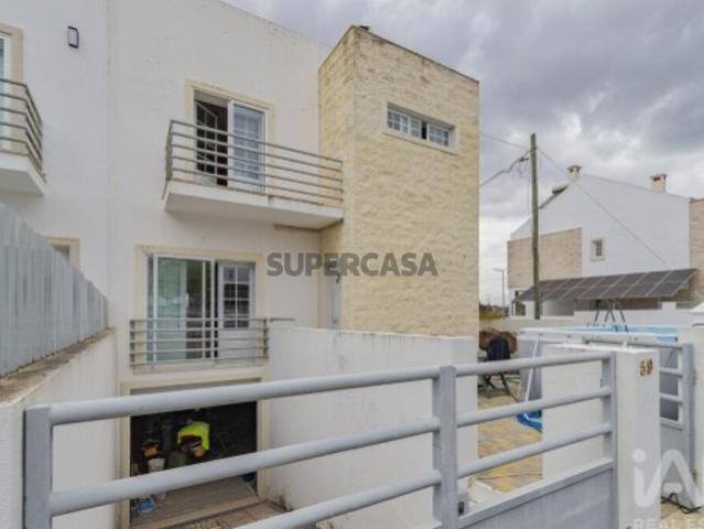 Moradia geminada T3 em Poceirão e Marateca de 158,77 m²
