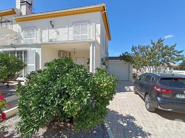 Moradia geminada T3 em Sesimbra Castelo de 127 m² 127m² Castelo Sesimbra