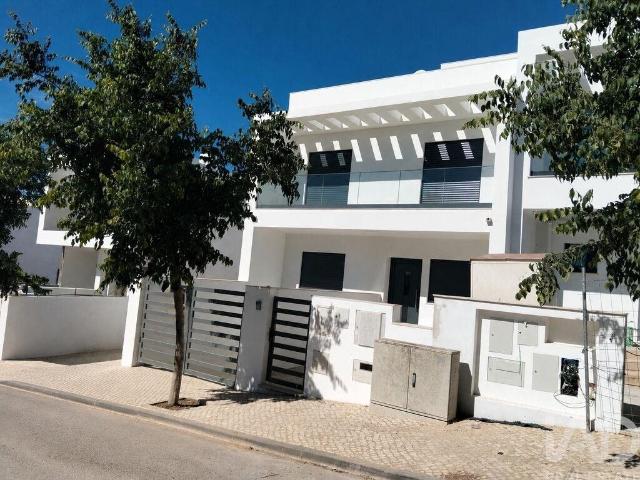 Moradia geminada T3 em Tavira de 225 m² 225m² Tavira Santiago