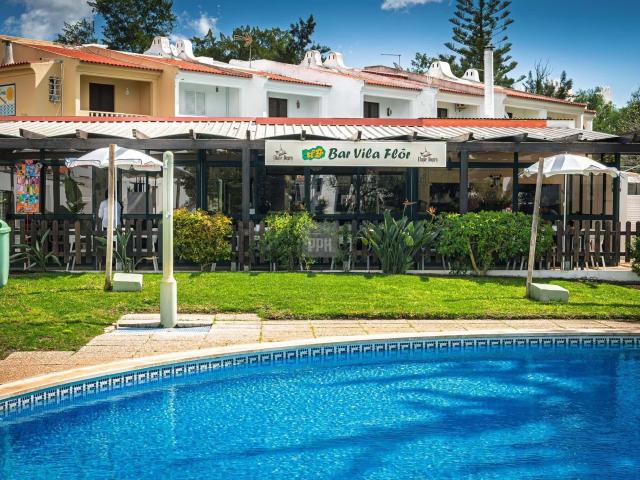 Moradia geminada T3 em Vilamoura: a sua porta de entrada para uma vida elegante
