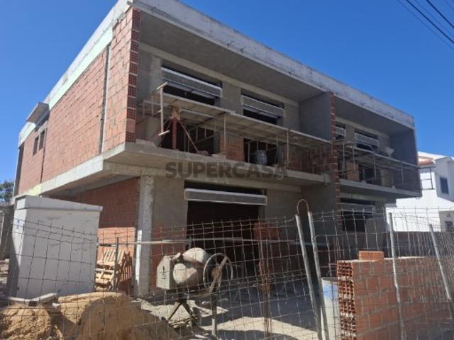 Moradia Geminada T3 Fernão Ferro Seixal