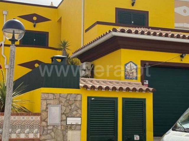 Moradia Geminada T3 / Lagos, Odiáxere