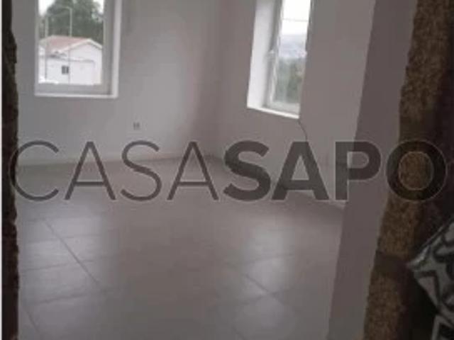 Moradia Geminada T3 para alugar em Paredes