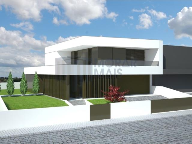 Moradia Geminada T3 Urgezes Guimarães
