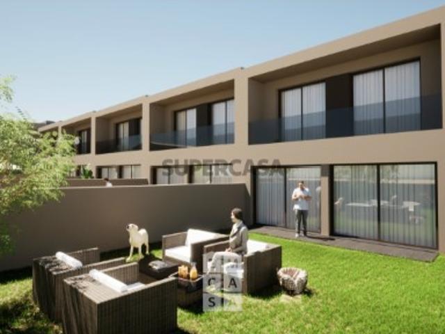 Moradia Geminada T3 Venda em Milheirós de Poiares,Santa Maria da Feira