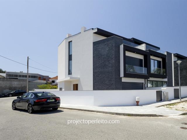 Moradia Geminada T3 Venda em Rio Meão,Santa Maria da Feira 165m² Rio Meão