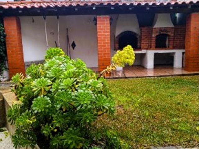 Moradia geminada V3 em Viseu