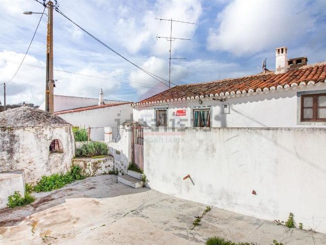 Moradia, Giões