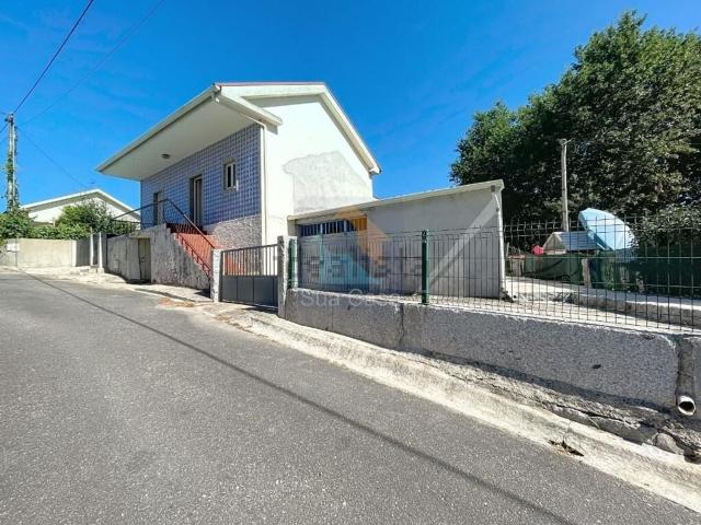 Moradia, Golães