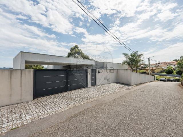 Moradia, Cavalões
