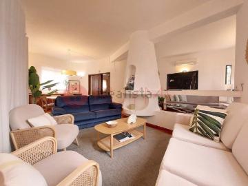 Moradia, Hilton Rua do Brasil, Quarteira