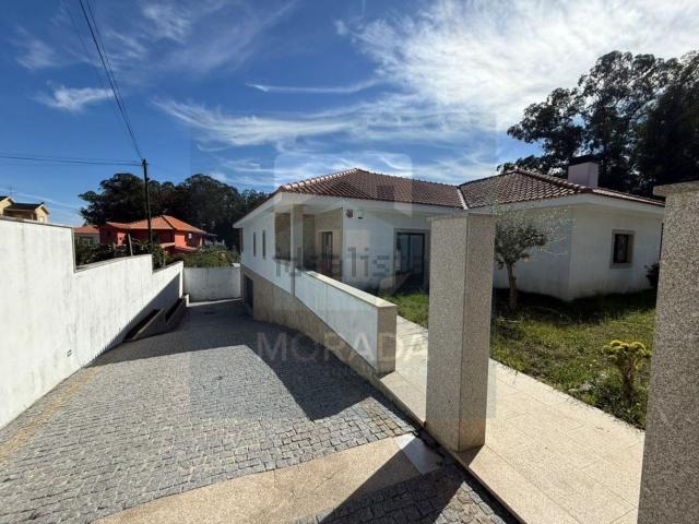 Moradia, Airães