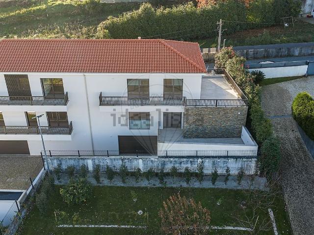 Moradia, Idães