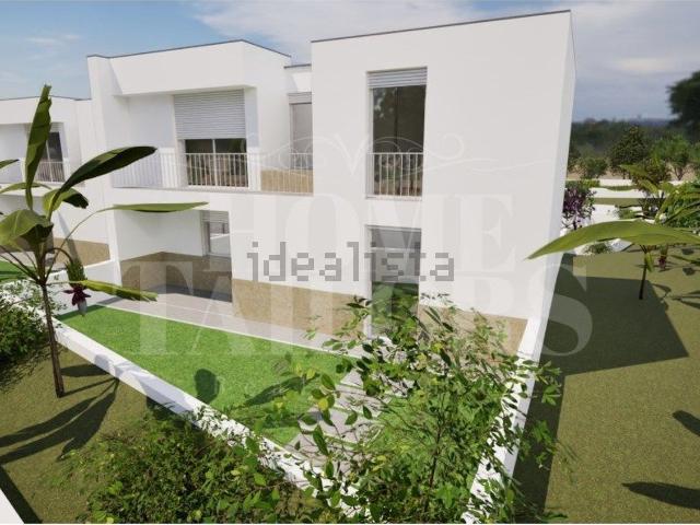 Moradia, Igreja Nova e Cheleiros