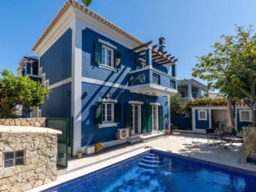 Moradia Independente T4 com garagem em Montenegro Faro