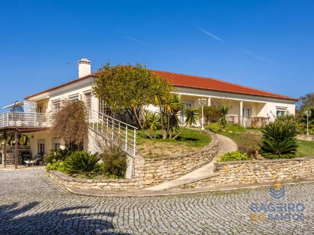 Moradia Independente T4 em São Martinho do Porto 246m² São Martinho Do Porto
