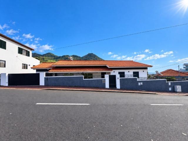 Moradia Independente T4 Machico 0m² Machico
