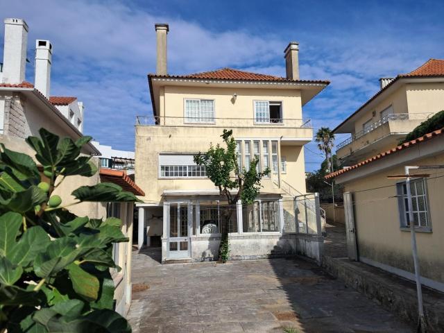Moradia Independente T5 | Linda a Velha 170m² Algés, Linda a Velha e Cruz Quebrada Dafundo