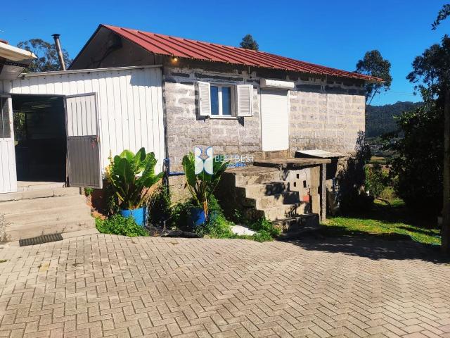 MORADIA INDEPENDENTE,REABILITAÇÃO, TERRENO 2.900M2, TELHADO,15MIN.FAMALICÃO