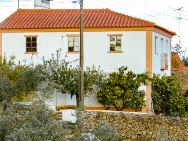 Moradia independente próxima de Proença a Nova